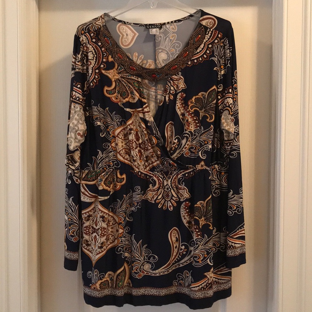 Venus embellished print top blouse Navy nwot